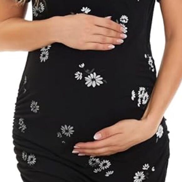 Smallshow Women's Short Sleeve Ruched Split Long Maternity Dress in the Size XXL - Picture 5 of 10